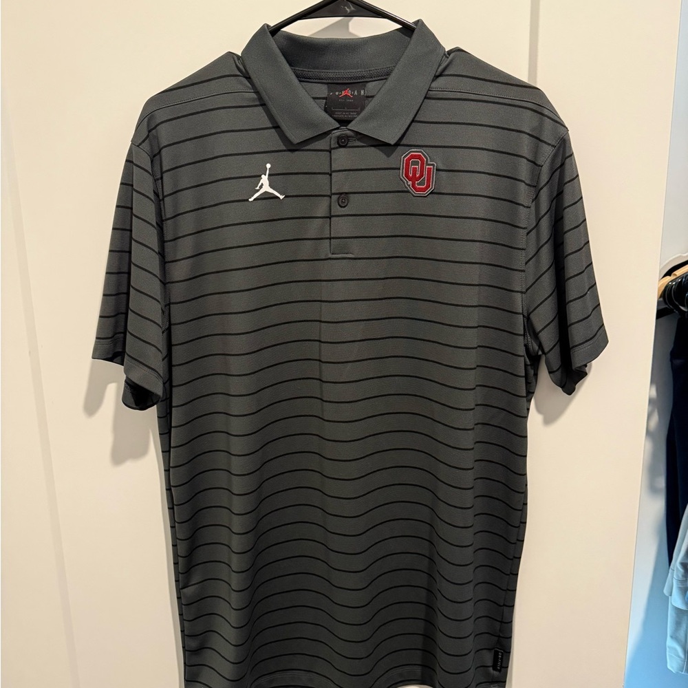 Jordan Men's Oklahoma Sooners Dark Gray Polo with Stripes